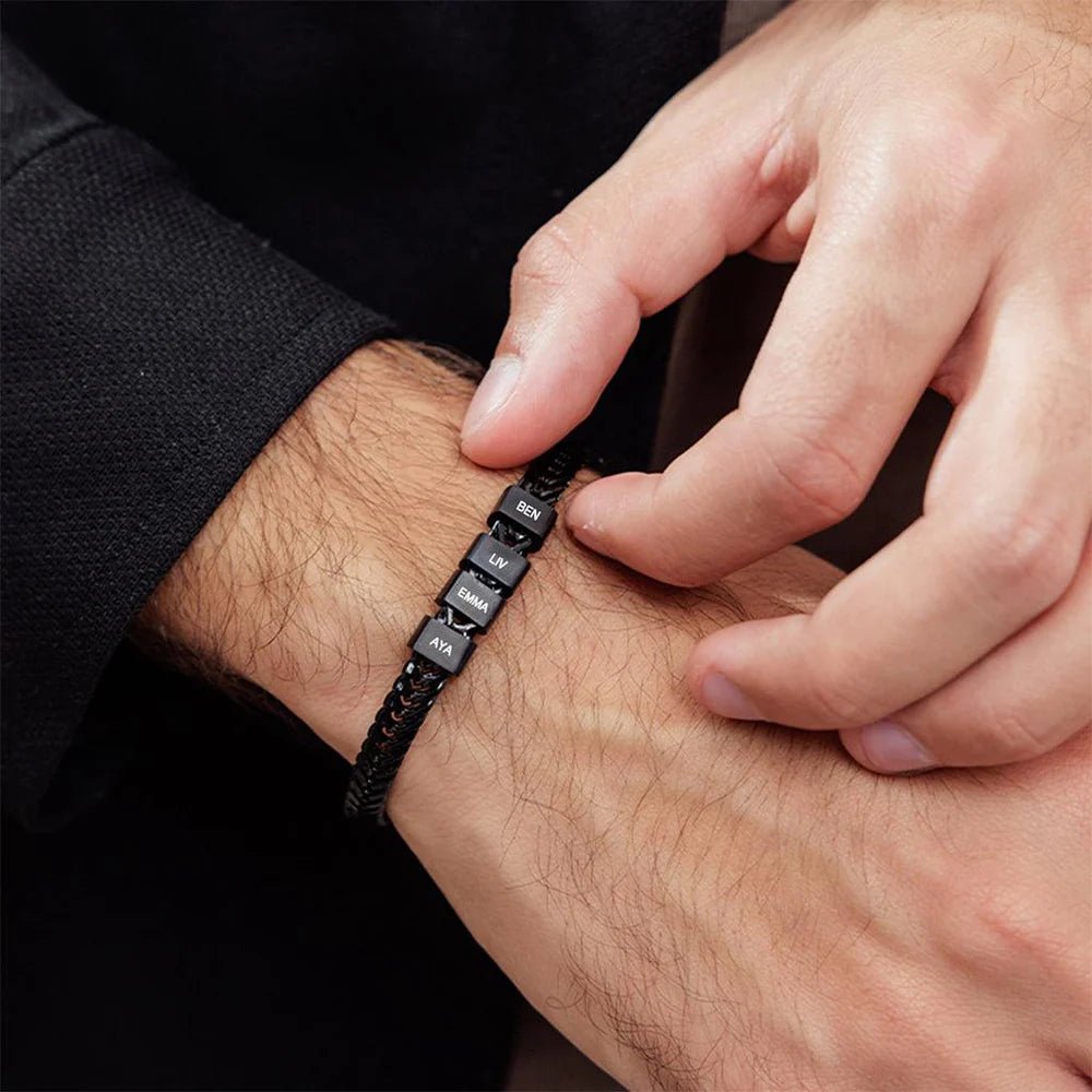 Retro Armband mit gravierten schwarzen Beads - OTANTO