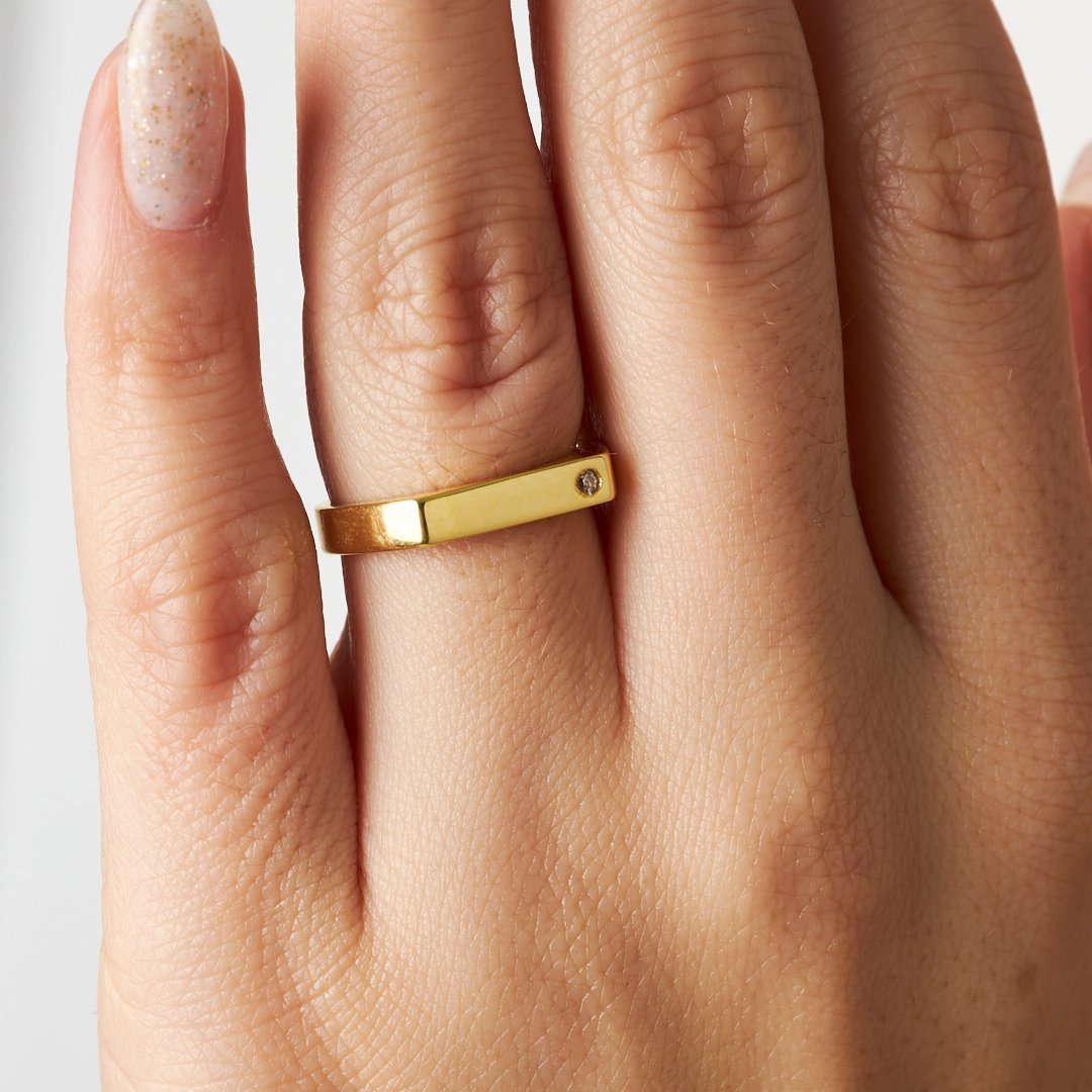 Zirkonia Rectangle Ring - OTANTO